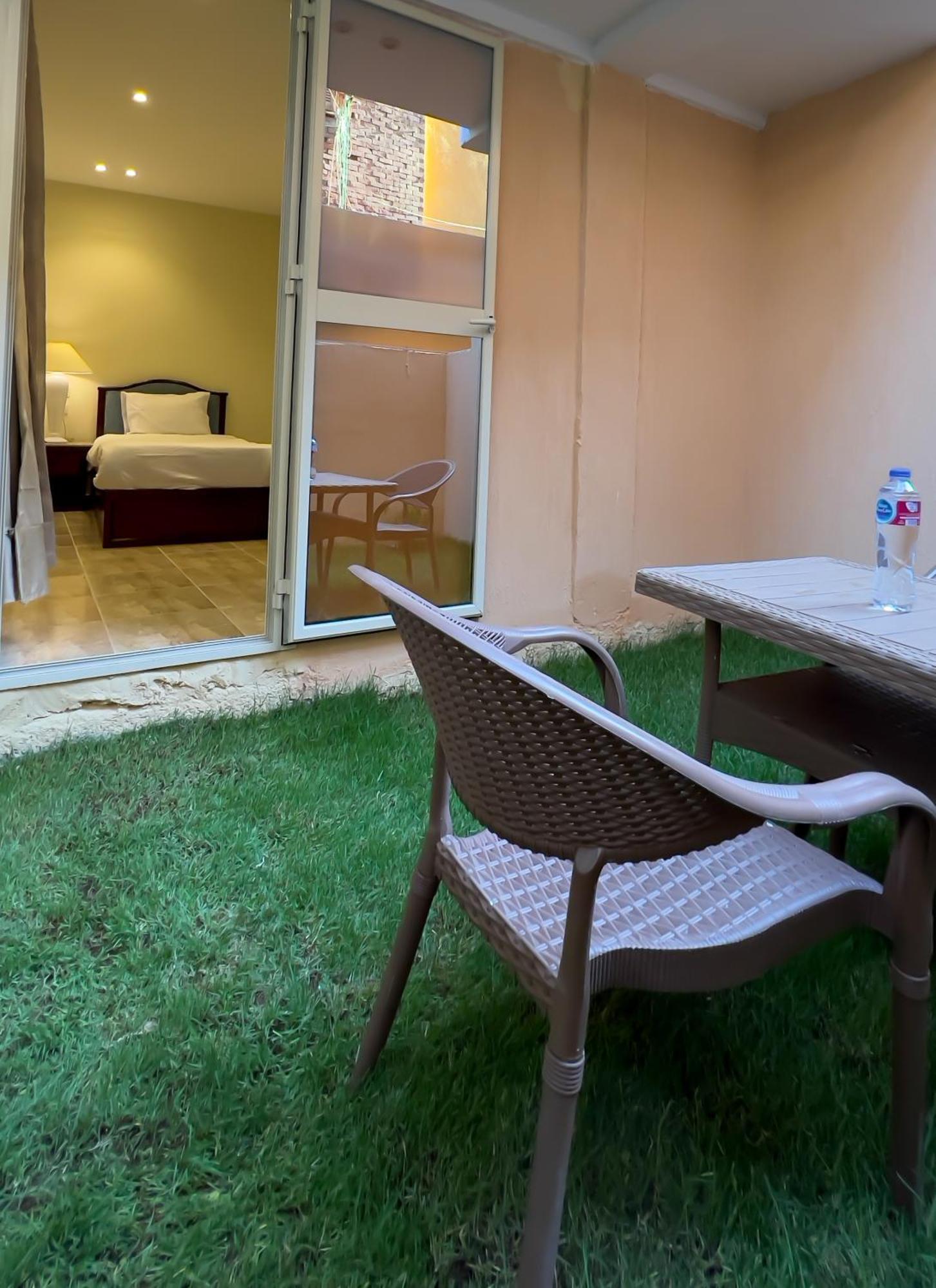 Pyramids Vista Inn Kafrat al Jabal Экстерьер фото